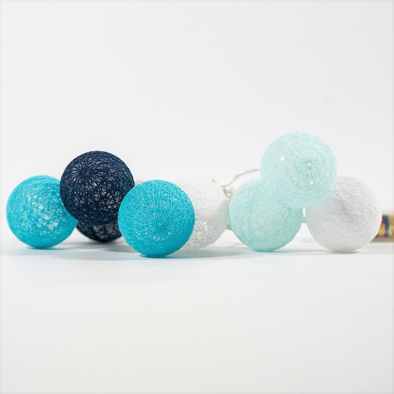 String Lights with 8PCS Yarn Balls
